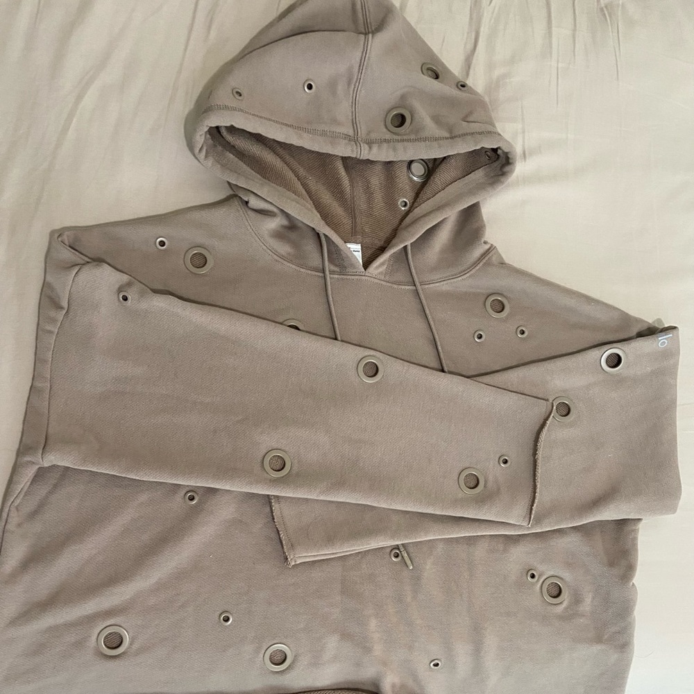 ALO Yoga Grommet Tan Hole Hoodie - Workout Throw On- Size Medium